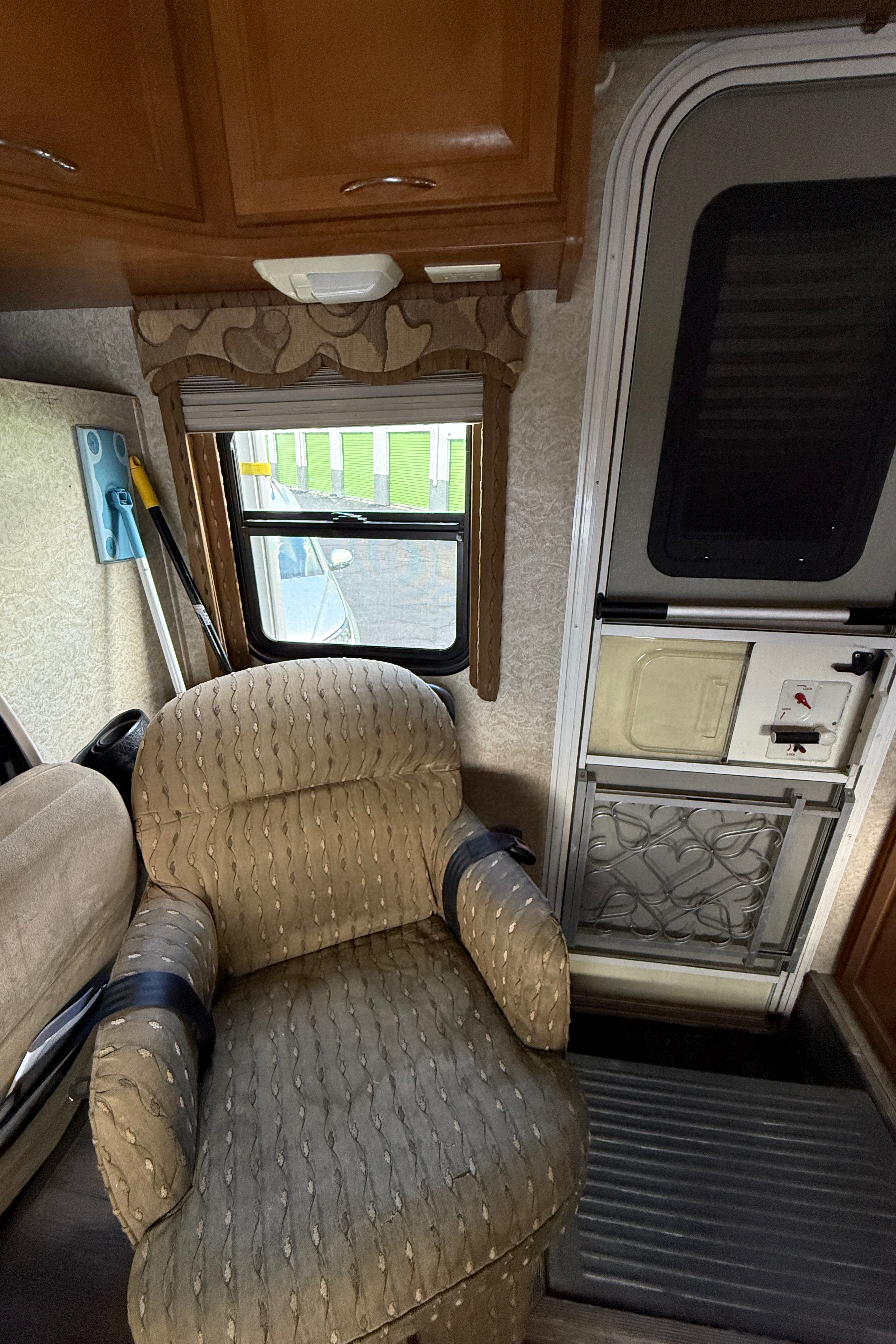 2004 Fleetwood Jamboree 24D | Easy Adventure RV | Sleeps 5-6