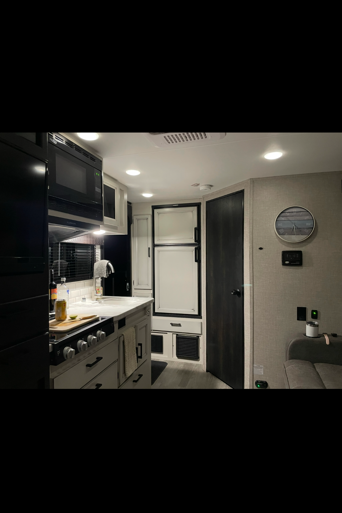 Gloria's Jayco 16fbs Travel Trailer