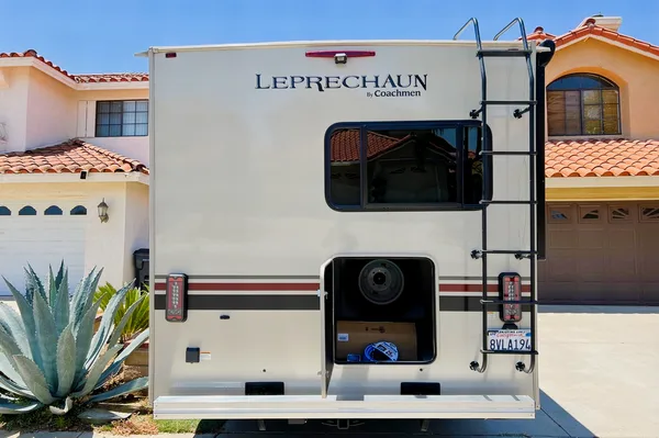 New!!! 2022 Coachmen Leprechaun 26ft!Easy to use and drive!