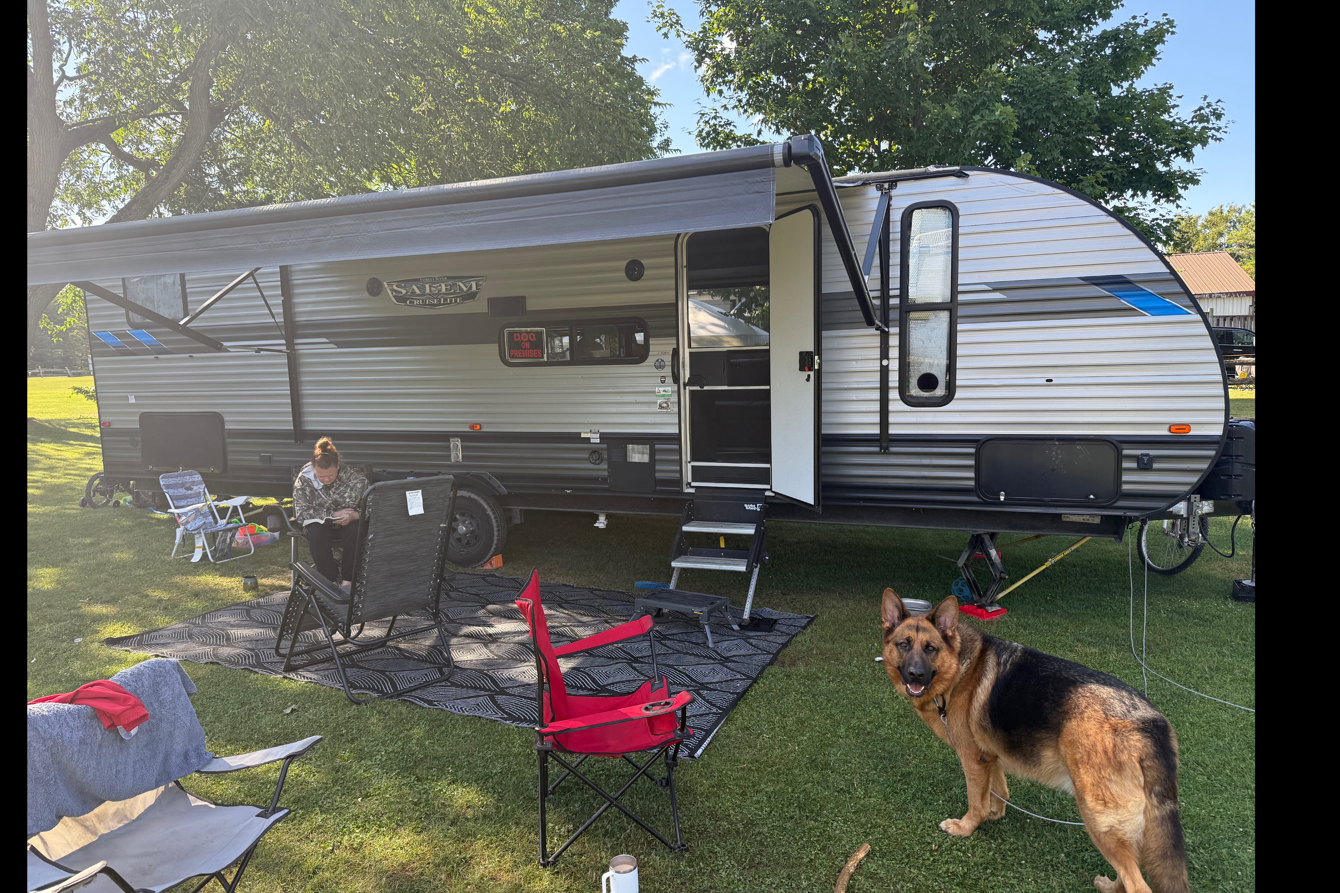 Morley Family Forest River 273QBXL Travel TraileR