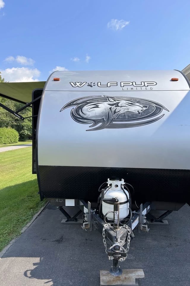 Richard’s Forest River Wolf pup 16fq Travel Trailer