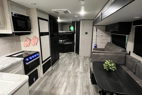 Jayco Jayflight SLX 286BHSW BAJA: Ultimate Travel Trailer for Adventure Seekers (Sleeps up to 10)