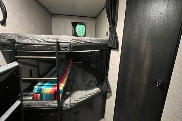 Jayco Jayflight SLX 286BHSW BAJA: Ultimate Travel Trailer for Adventure Seekers (Sleeps up to 10)