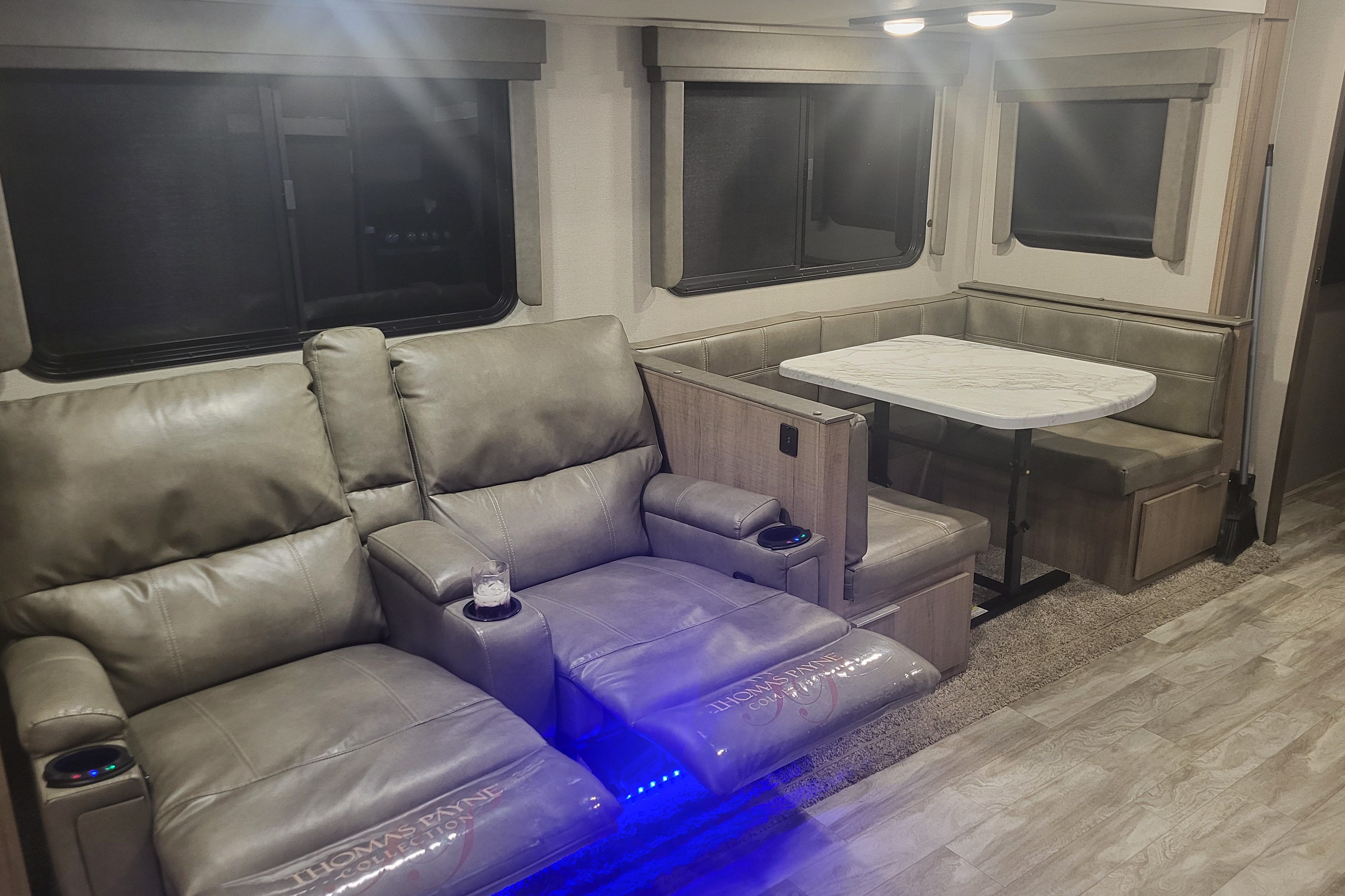 Spacious Couples RV – Delivered, Setup & Stocked