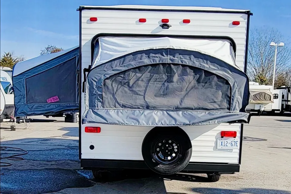 Tonia 's "Hybrid" Tent Trailer