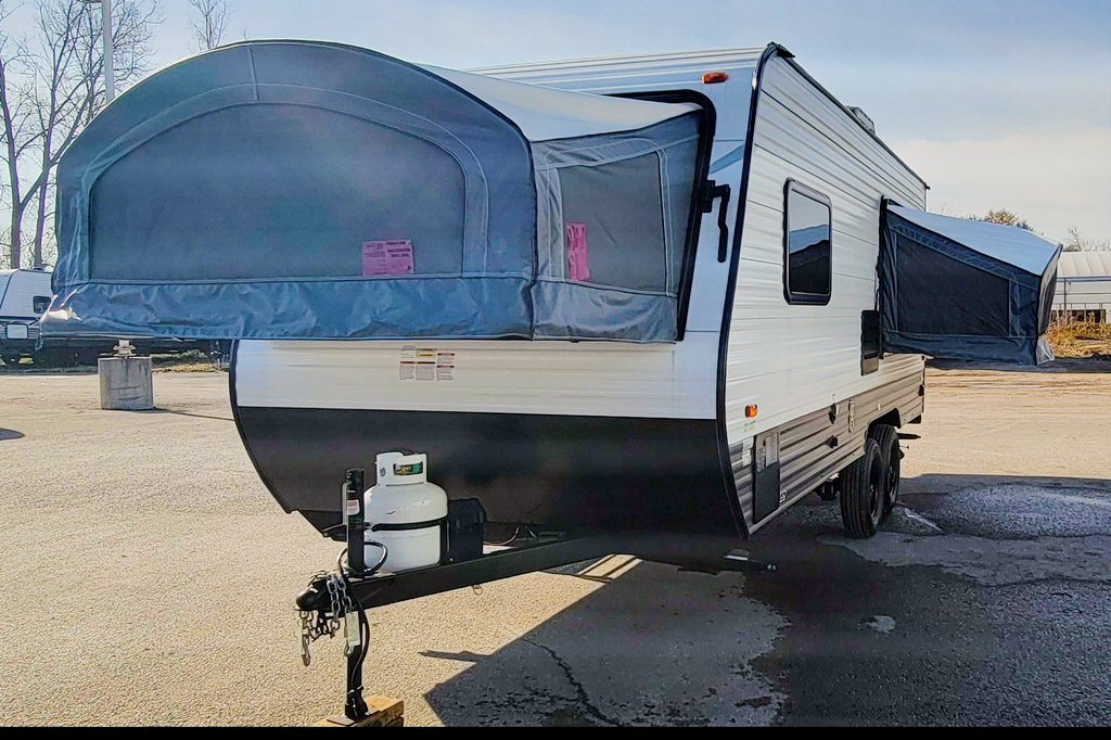 Tonia 's "Hybrid" Tent Trailer