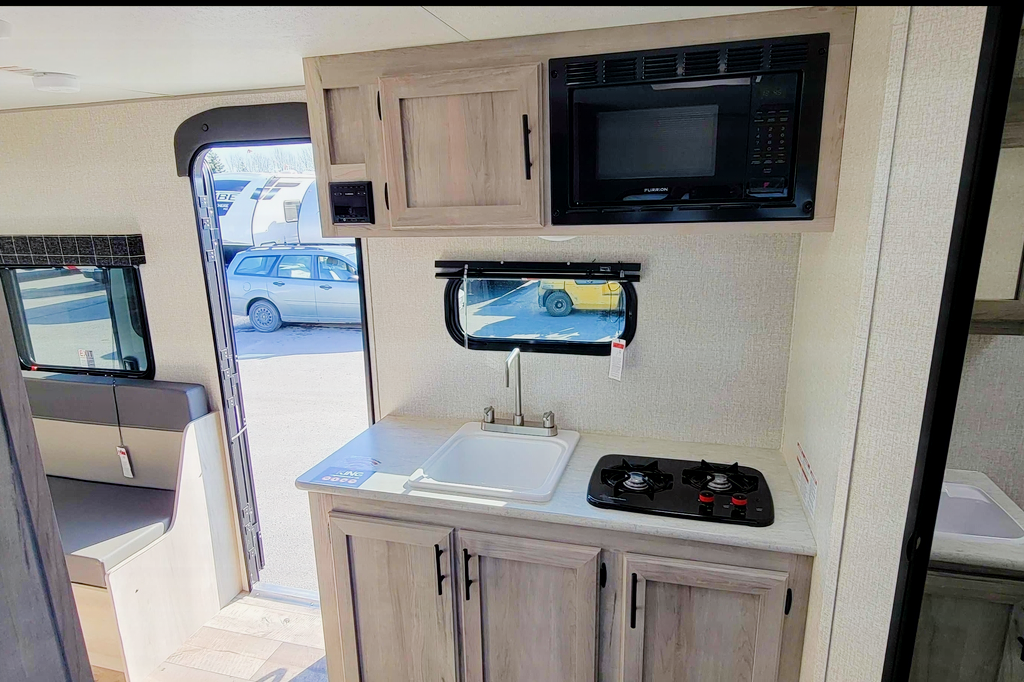 Tonia 's "Hybrid" Tent Trailer