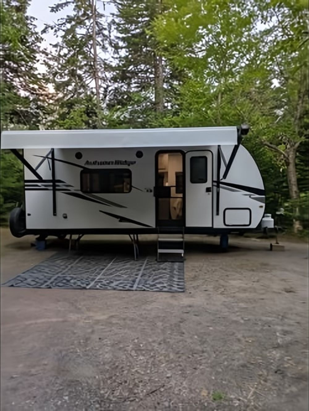 Tara's Starcraft Autumn Ridge 182RB Travel Trailer