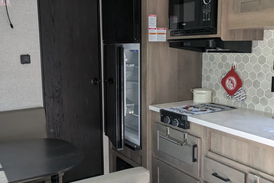 Tara's Starcraft Autumn Ridge 182RB Travel Trailer