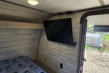 Coleman Lantern LT Travel Trailer