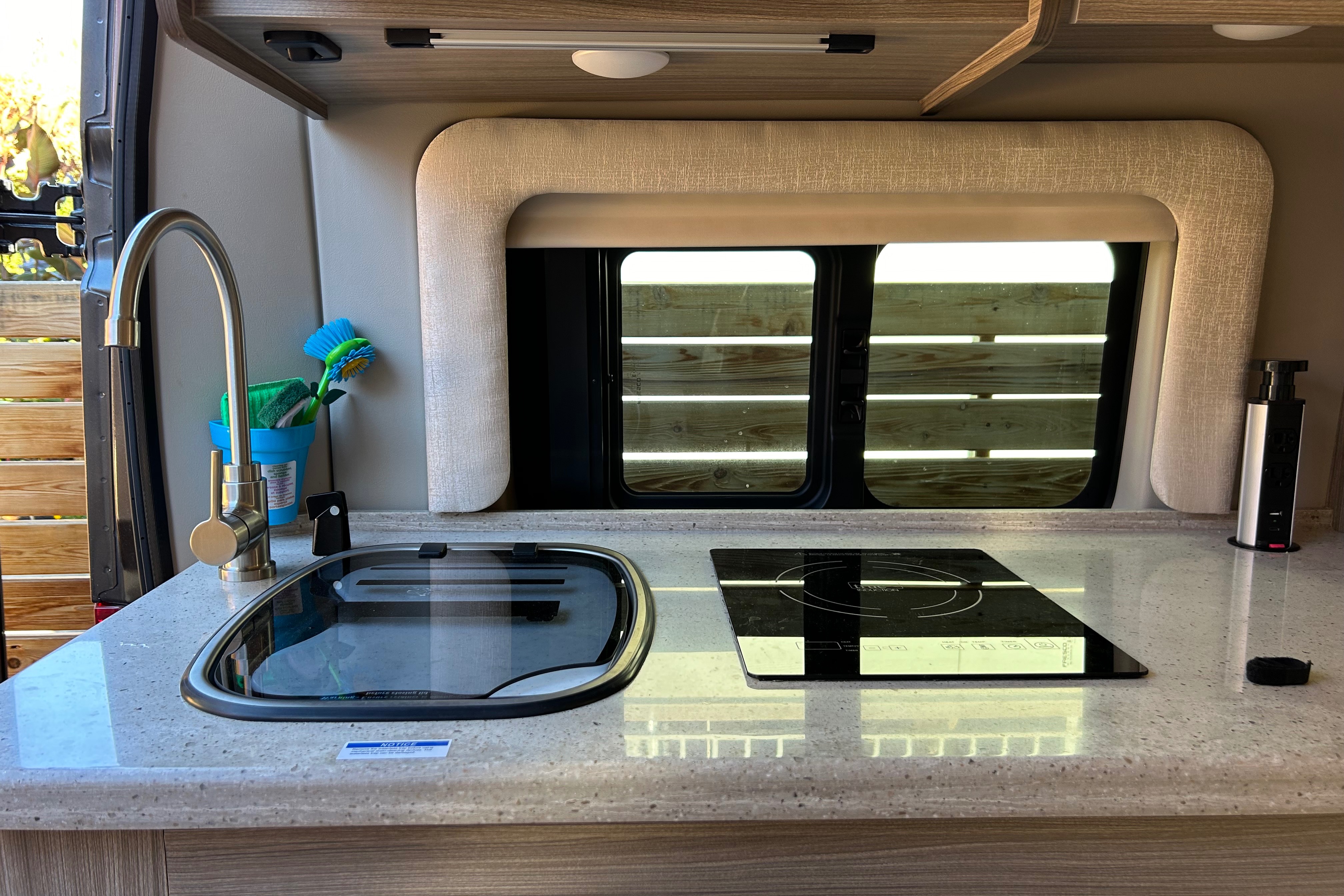 Syl’s Entegra ETHOS 20D Class B