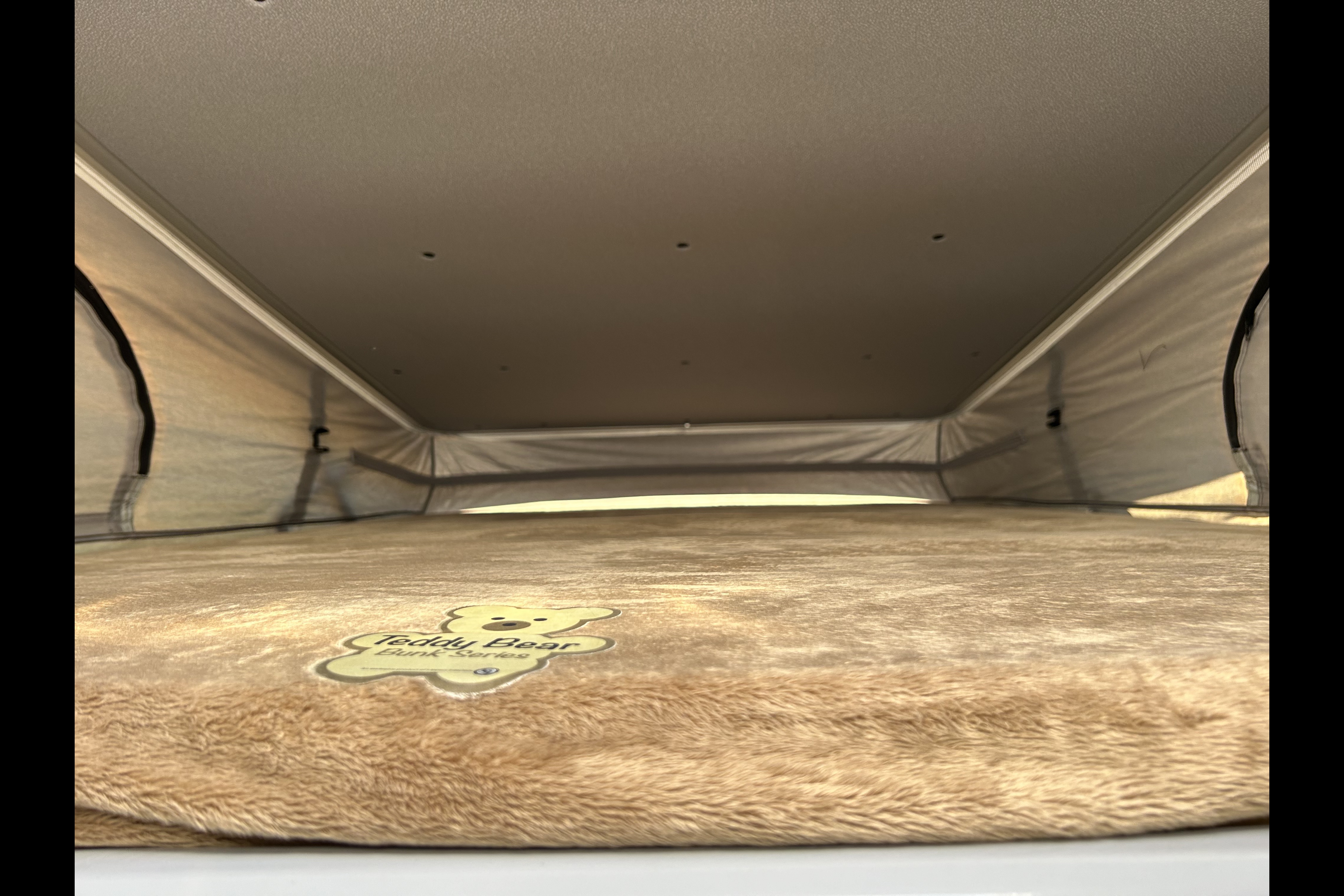 Syl’s Entegra ETHOS 20D Class B