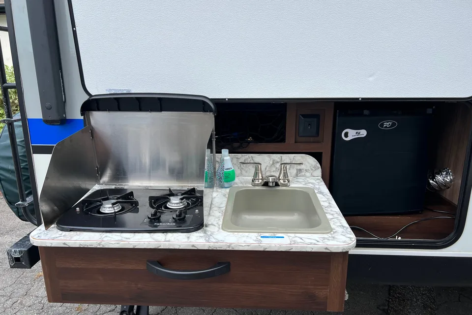 JBs Jay Feather Travel Trailer