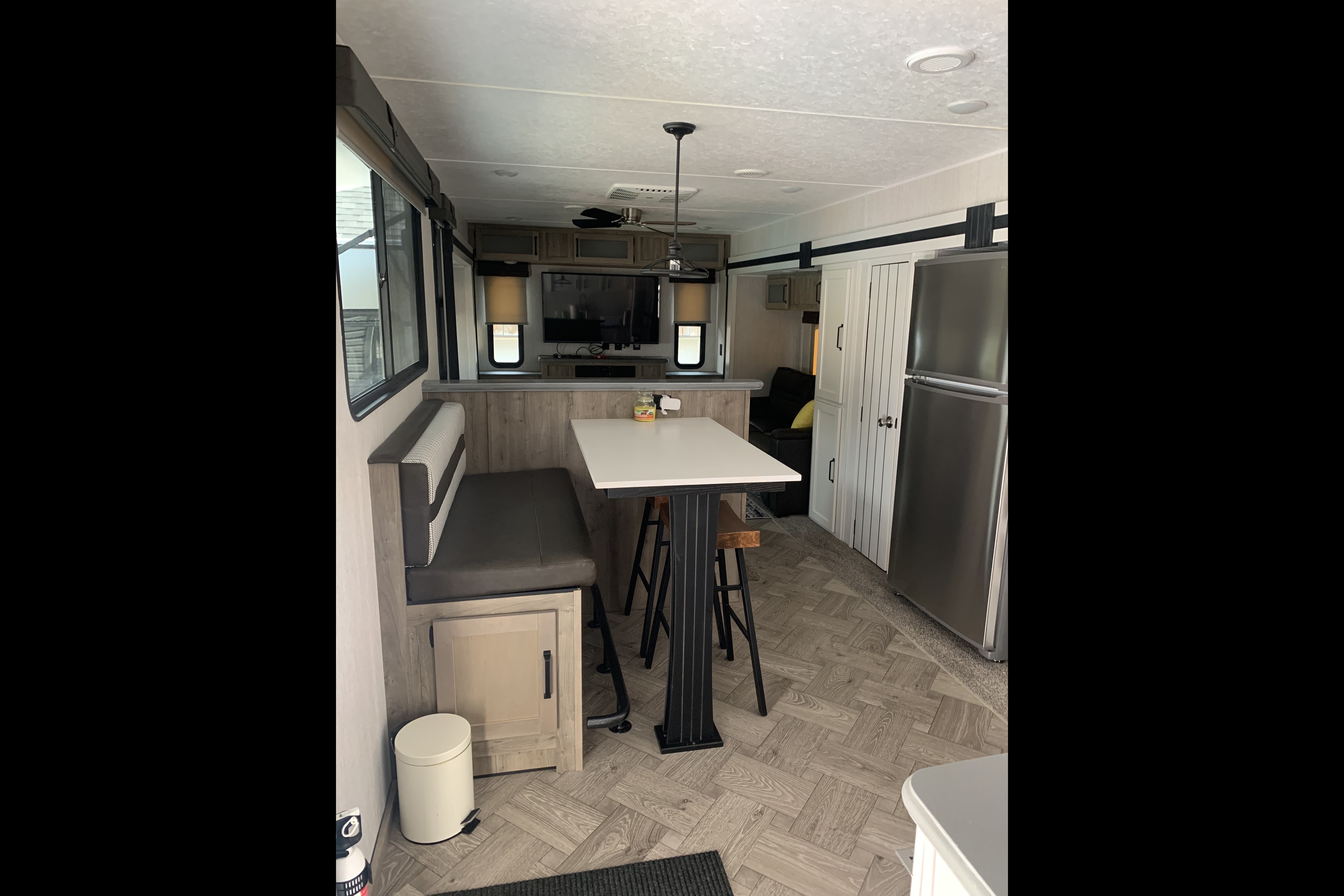 The Lotus Retreat | 2021 Puma 38D Park Model Escape