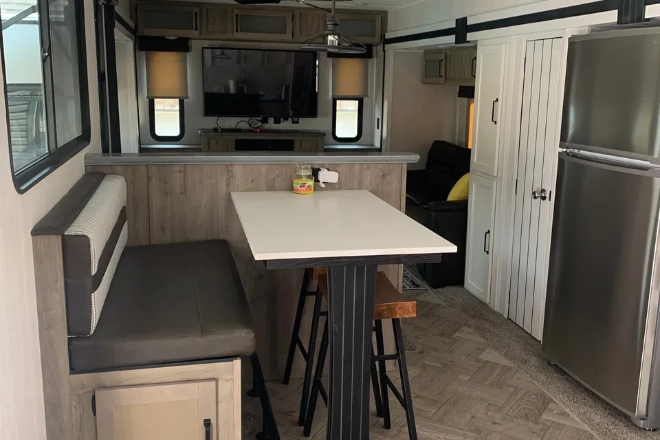 The Lotus Retreat | 2021 Puma 38D Park Model Escape