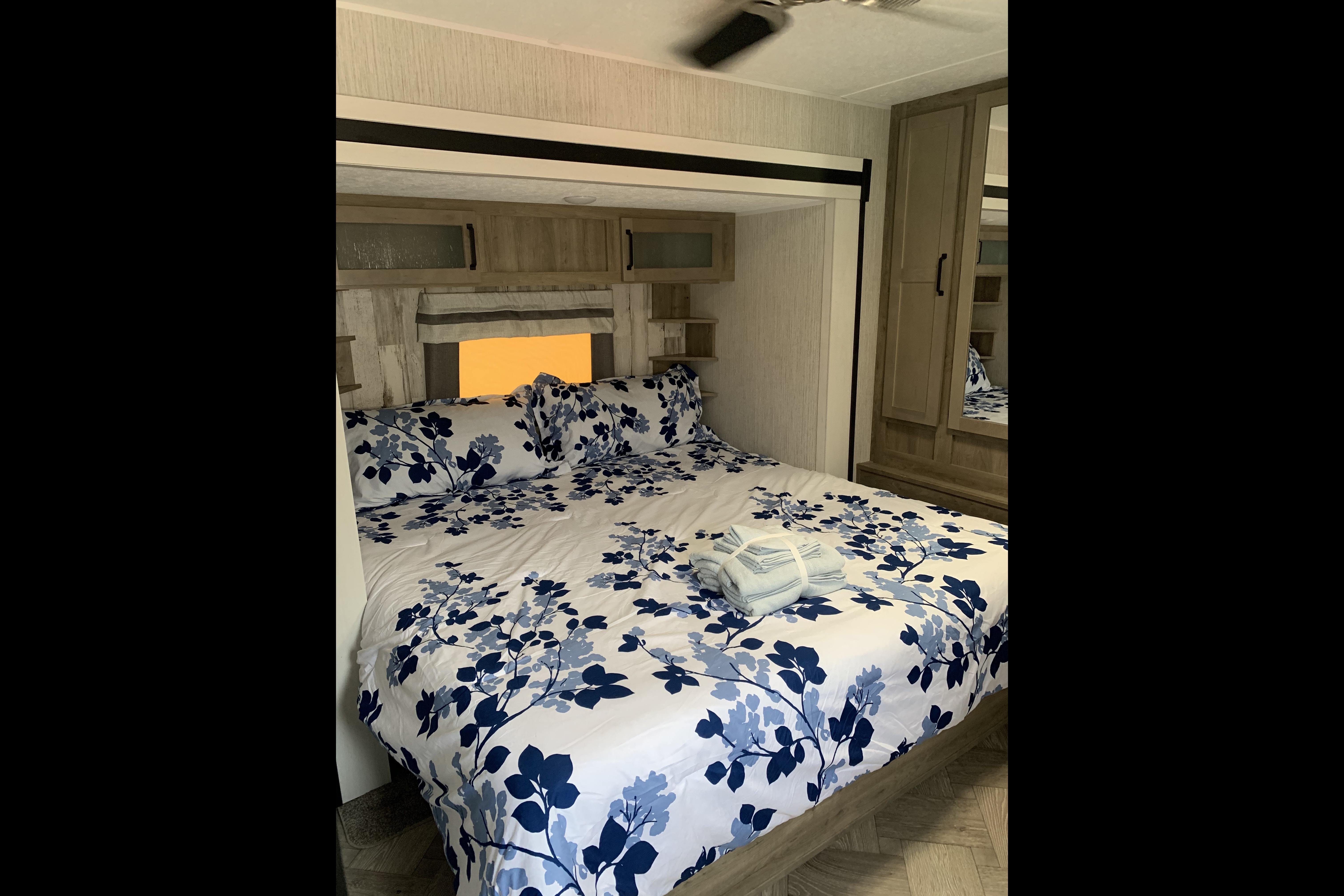 The Lotus Retreat | 2021 Puma 38D Park Model Escape
