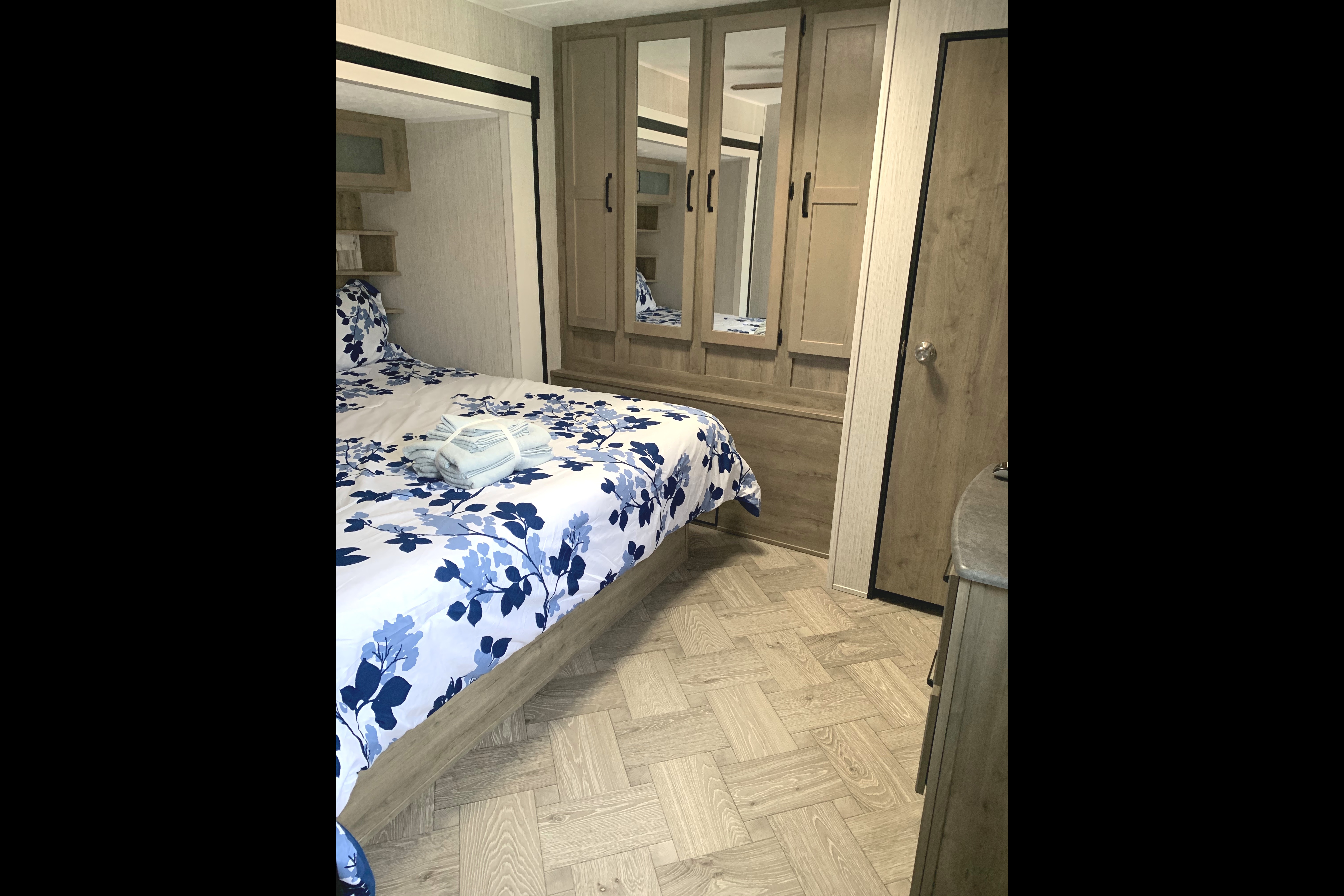 The Lotus Retreat | 2021 Puma 38D Park Model Escape