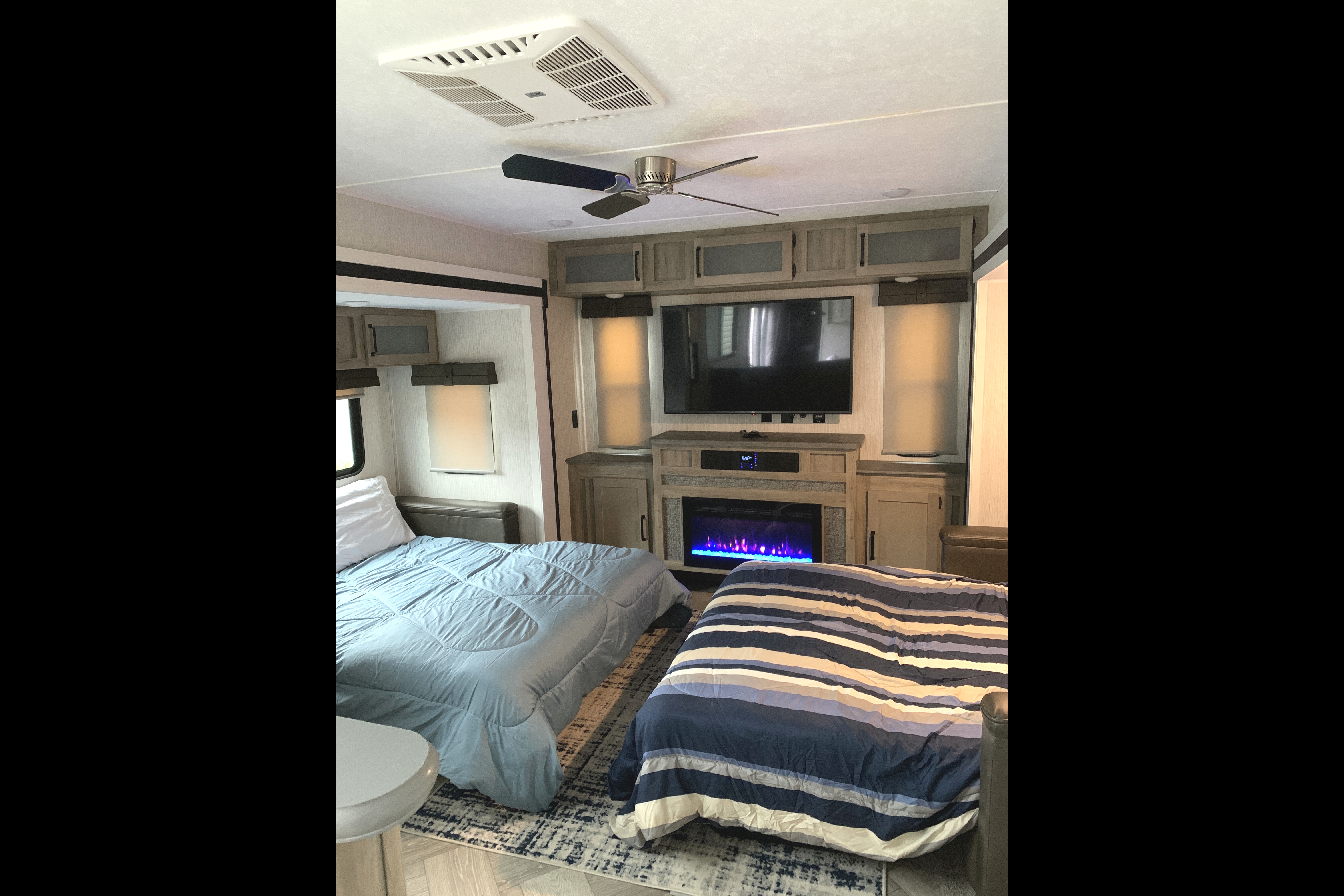 The Lotus Retreat | 2021 Puma 38D Park Model Escape