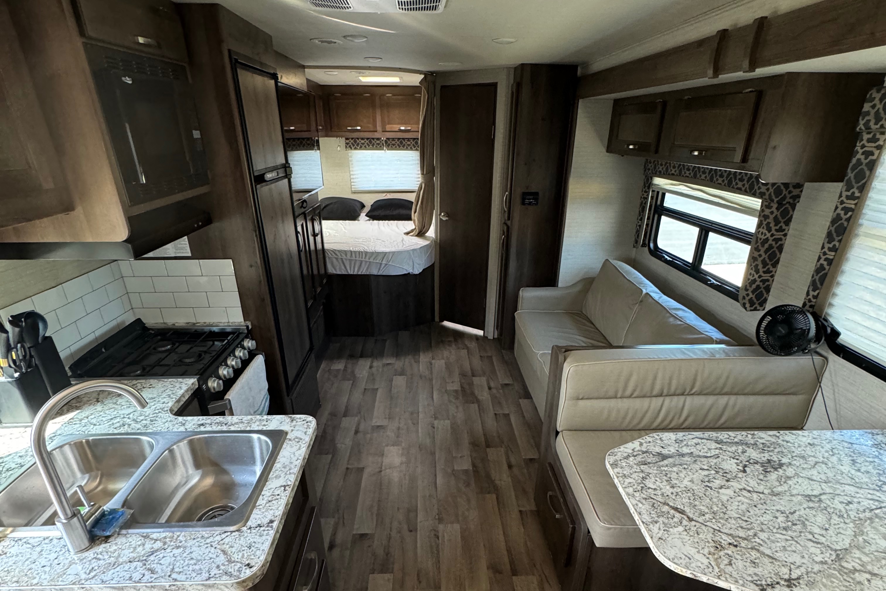 Jayco 28’ Redhawk 