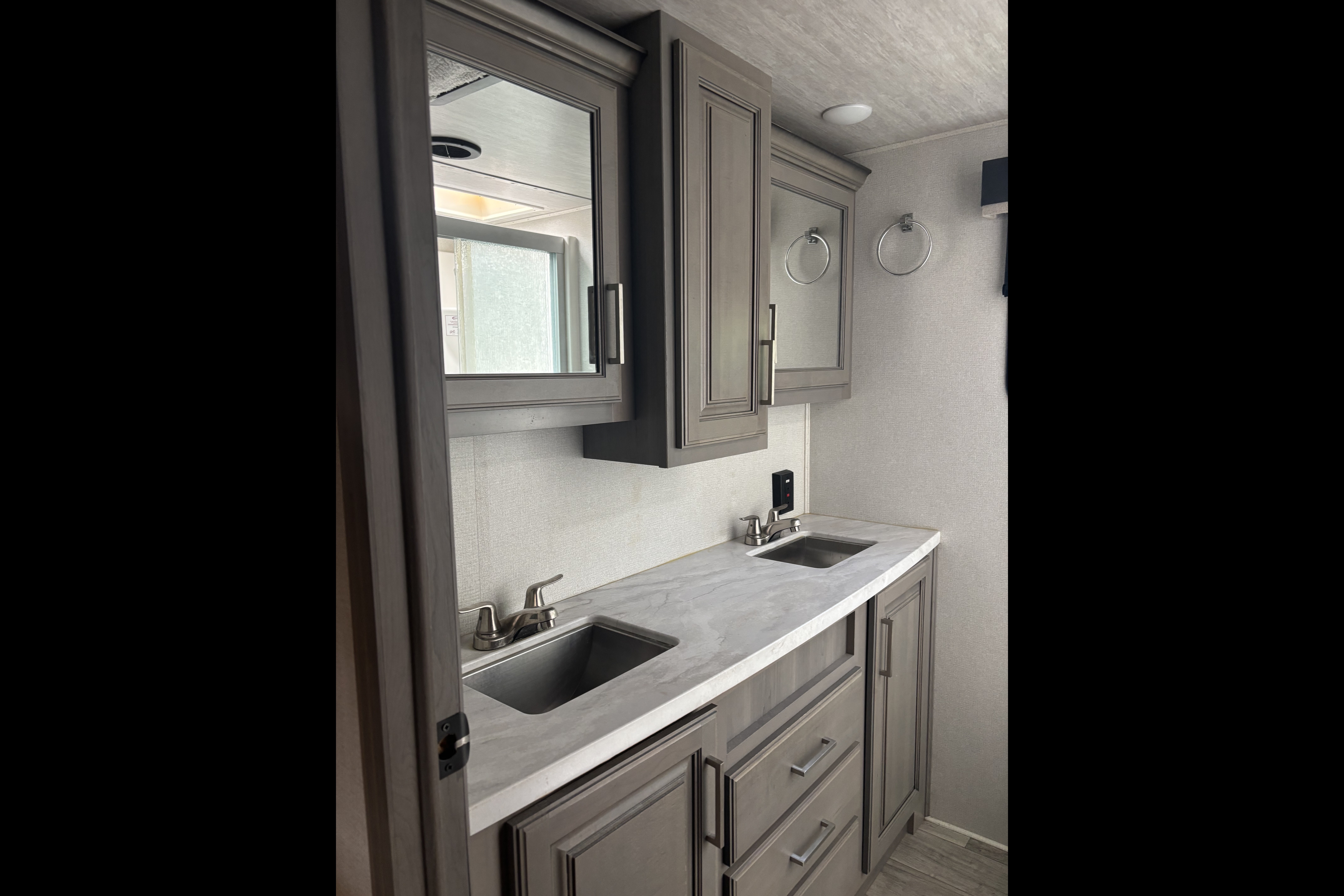 Lisa's Keystone Montana 3781RL Fifth Wheel