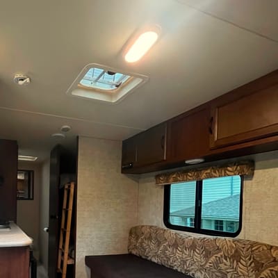 Family Friendly camper Jay Flight SLX