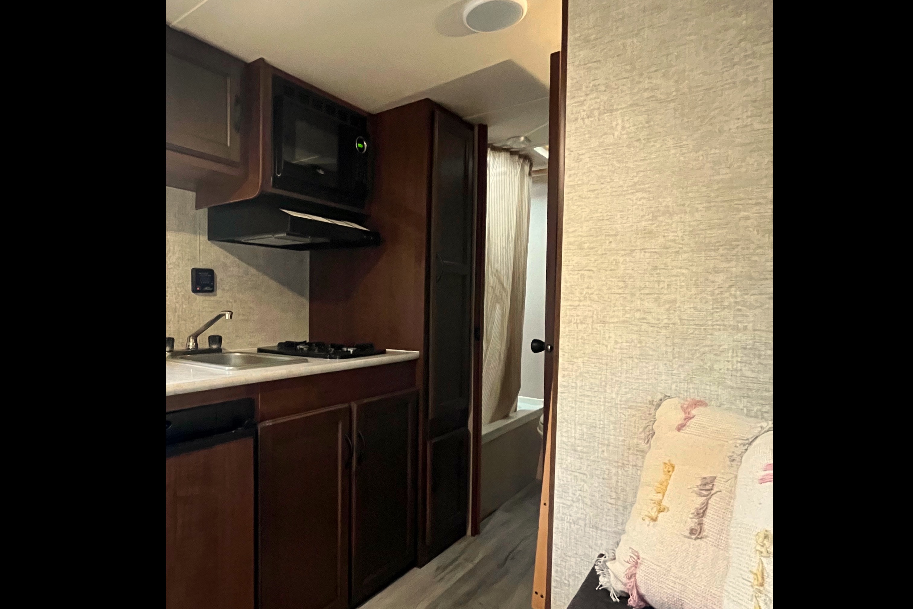 Family Friendly camper Jay Flight SLX