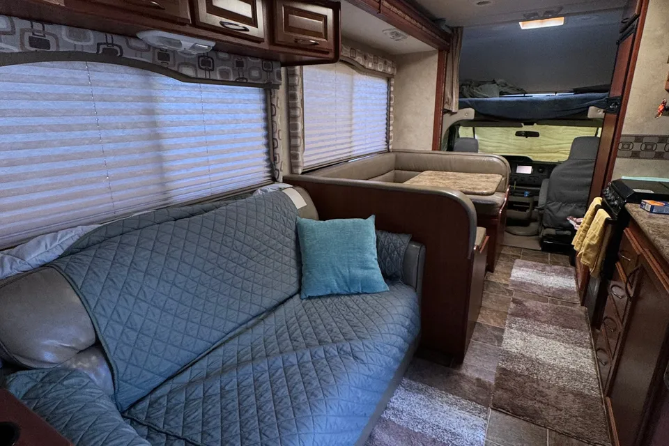 Ryker's Thor Motor Coach Four Winds 2013