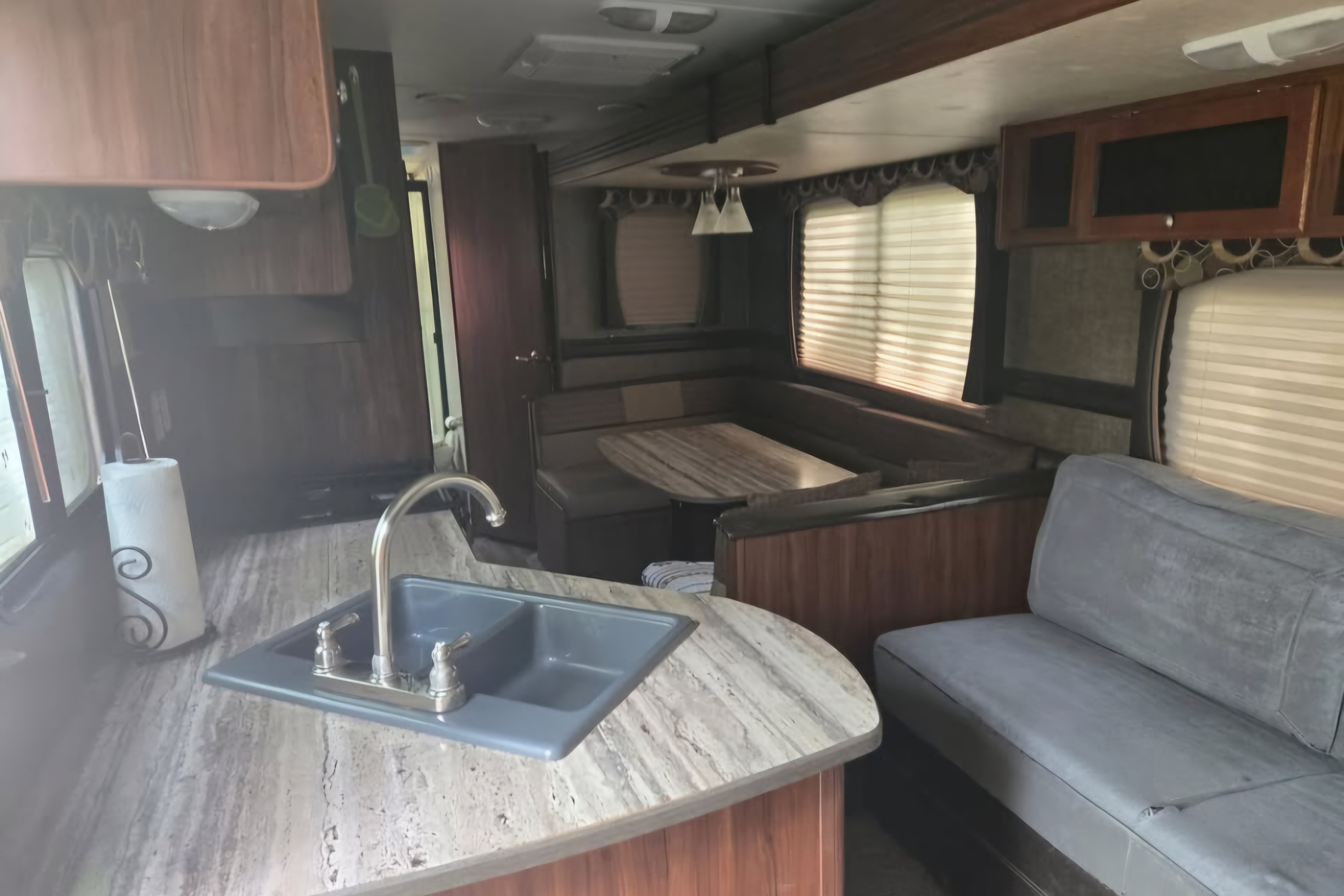 CozyRidez Heartland Trail Runner Travel Trailer