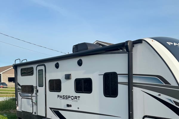 Cruz’s Passport GT GT series Travel Trailer