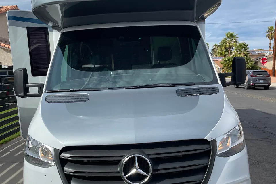 Ultimate RV Experience 2021 Winnebago View 24j 