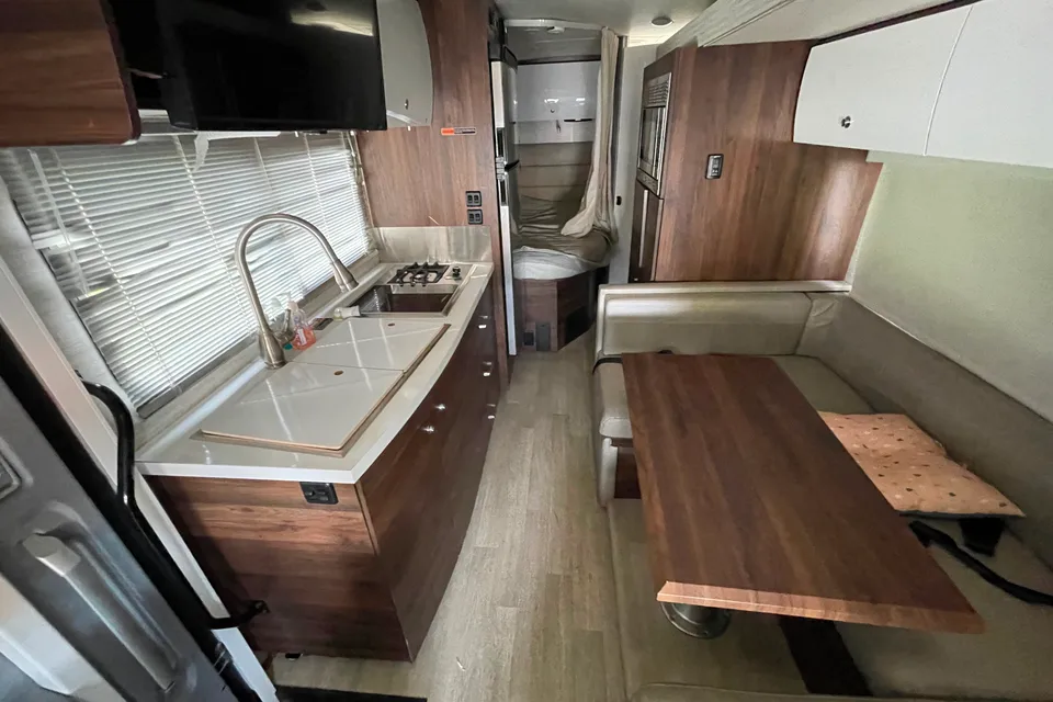 Ultimate RV Experience 2021 Winnebago View 24j 