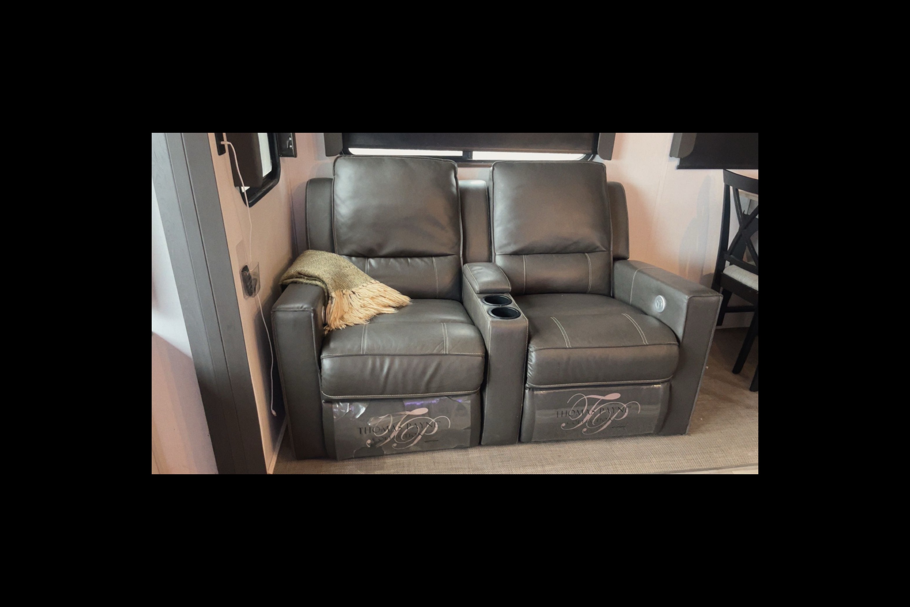 Brett's Keystone ST3570LFT23 Fifth Wheel