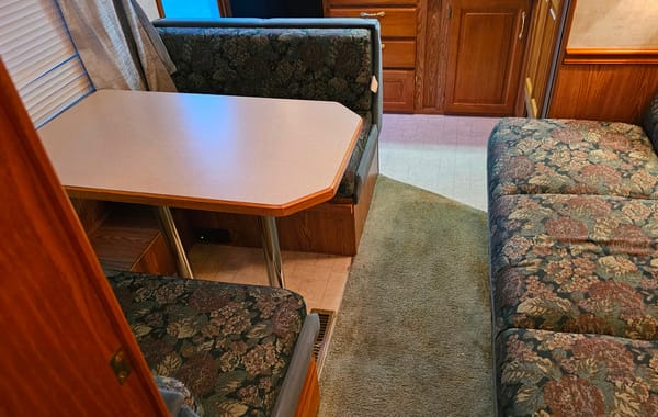 The hassel free Sunnybrook camper