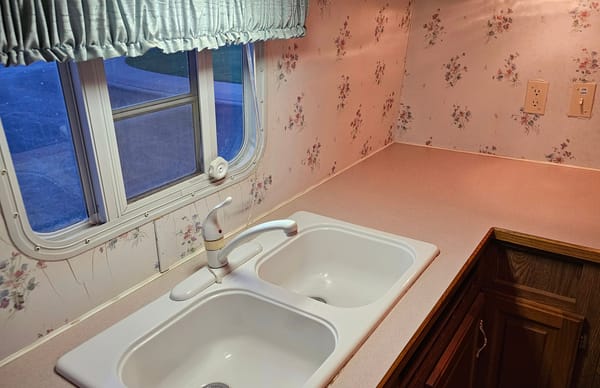 The hassel free Sunnybrook camper