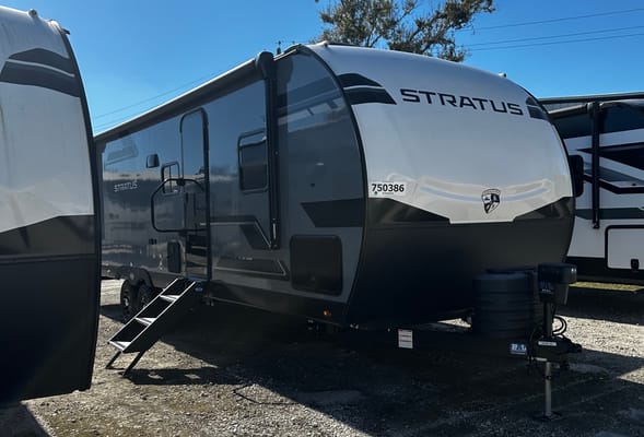 ARCV Venture RV Stratus Travel Trailer