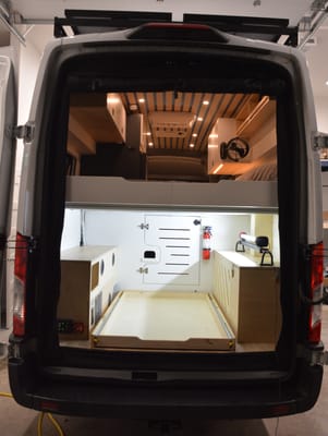 Van Oxygène - Ford Transit 2022 - AWD High Roof Extended Length 22 pi - Classe B