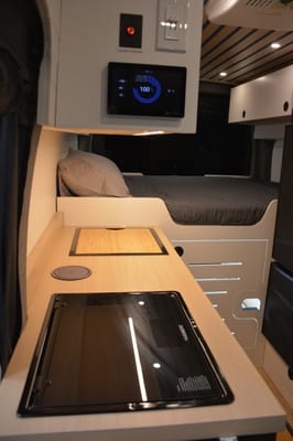 Van Oxygène - Ford Transit 2022 - AWD High Roof Extended Length 22 pi - Classe B