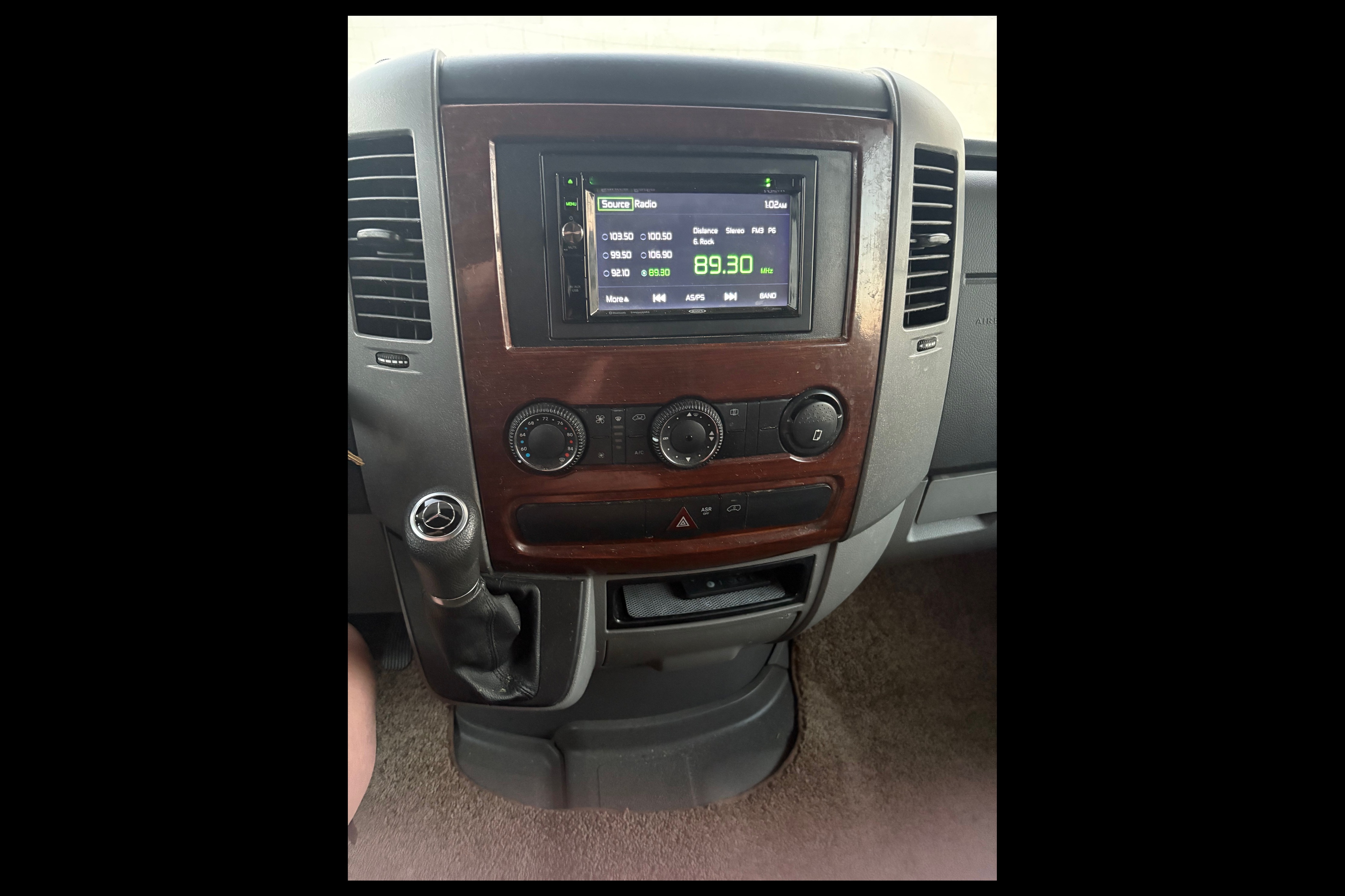Jennifer's Forest River Sunseeker MBS 2400 Class C