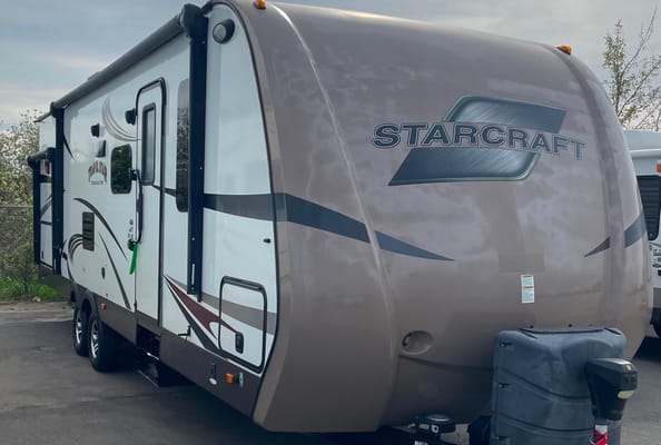 Starcraft 30 foot Travel Trailer