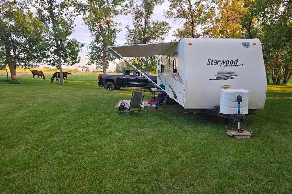 Colin's Mckenzie 28SKS TT Travel Trailer