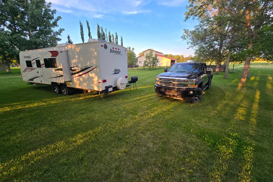 Colin's Mckenzie 28SKS TT Travel Trailer
