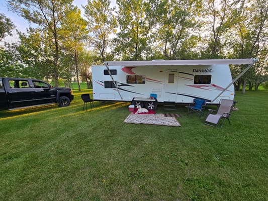 Colin's Mckenzie 28SKS TT Travel Trailer