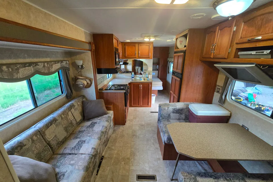 Colin's Mckenzie 28SKS TT Travel Trailer