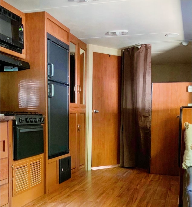 Ray's Forest River  Wildwood X-Lite Travel Trailer