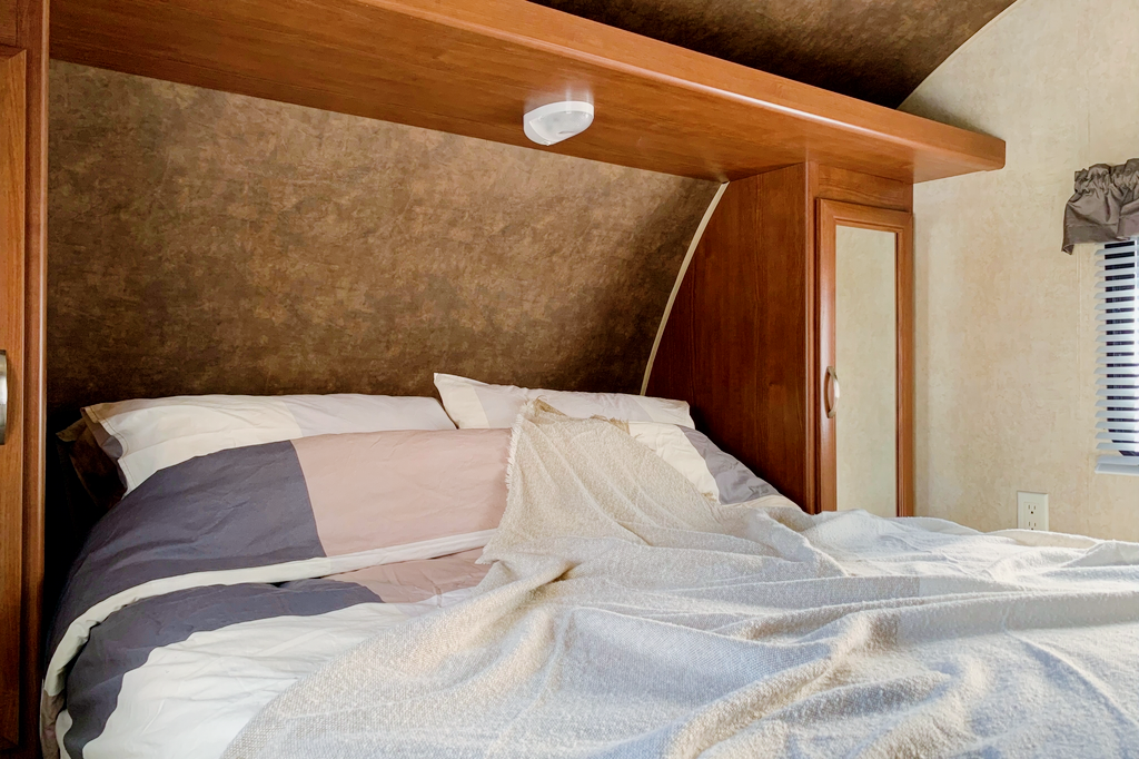 Ray's Forest River  Wildwood X-Lite Travel Trailer