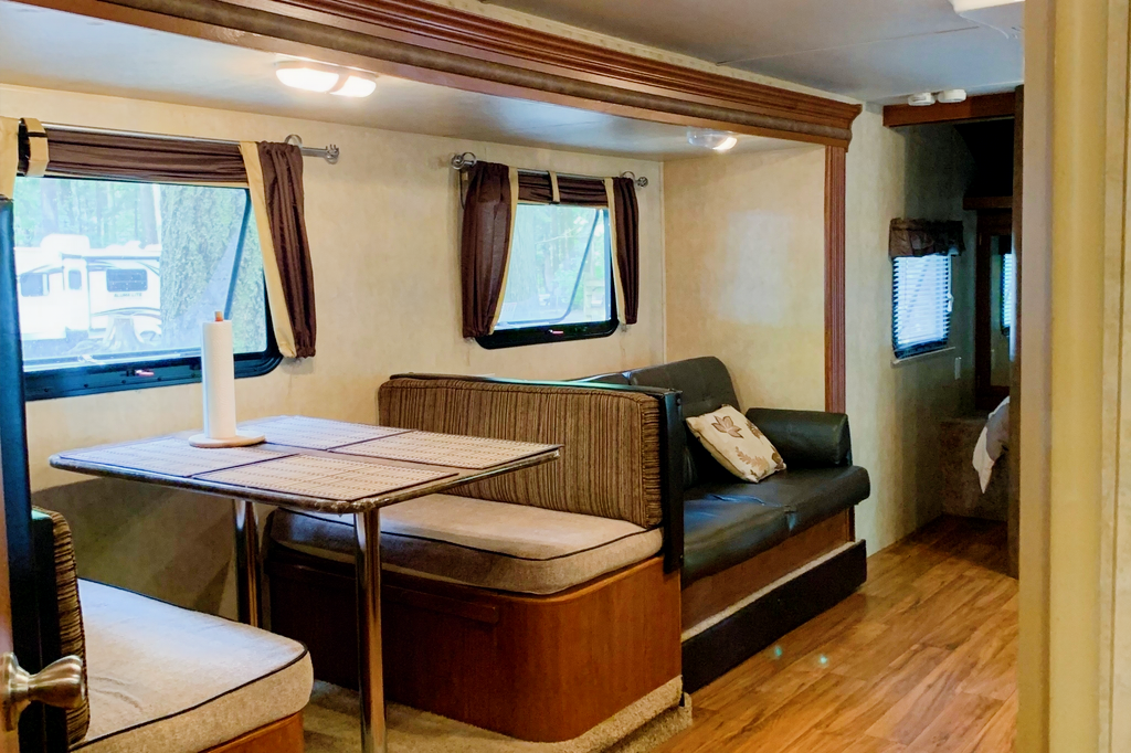 Ray's Forest River  Wildwood X-Lite Travel Trailer