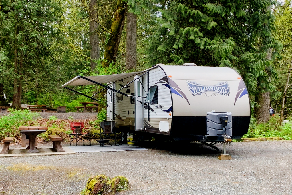 Ray's Forest River  Wildwood X-Lite Travel Trailer