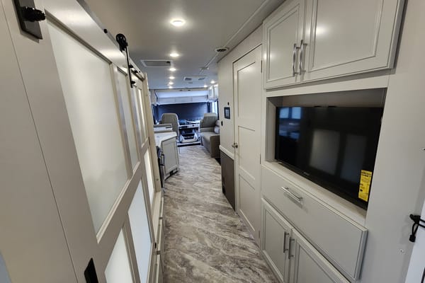 2023 Holiday Rambler Eclipse 34J Luxury Class A RV