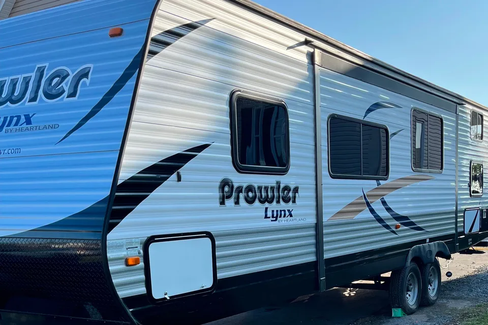 Évasion roulotte Prowler 285 lx