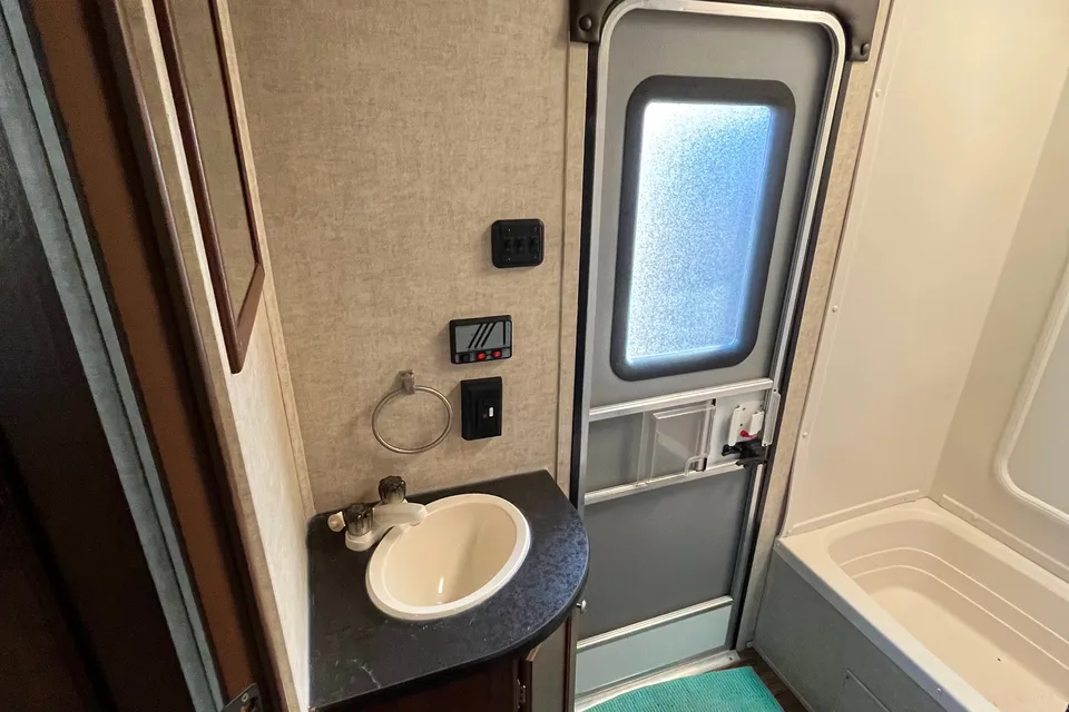 Évasion roulotte Prowler 285 lx